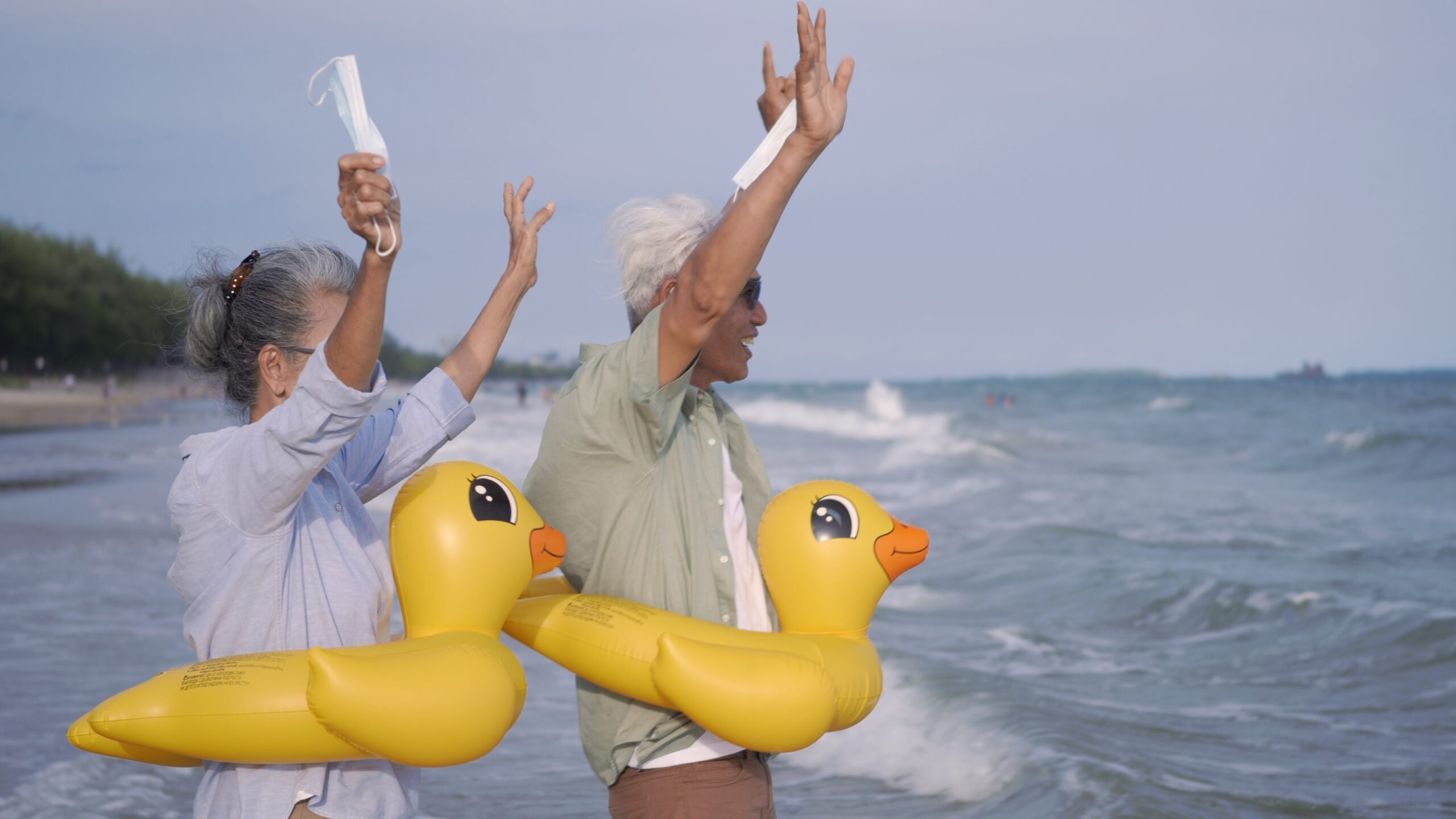 beach duckies